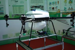 機(jī)器人 無人機(jī) led照明植物 農(nóng)交會(huì)上多的是讓你驚嘆的 科技范兒